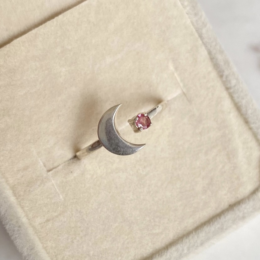 Anillo Luna y Turmalina Rosa