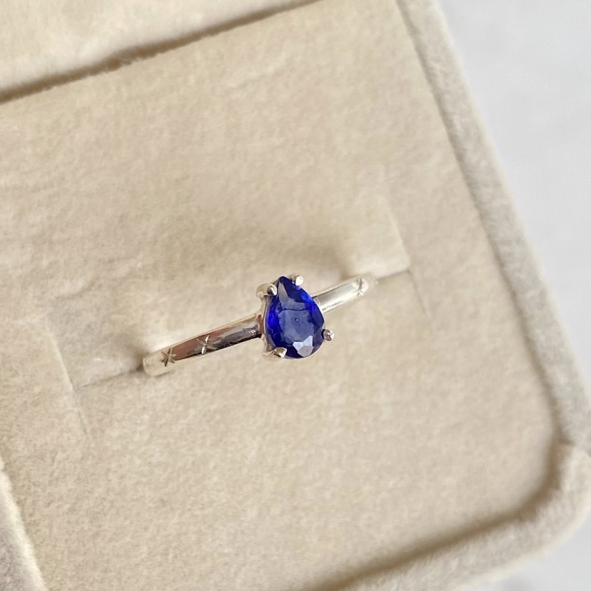 Anillo Zafiro Gota Estrellitas