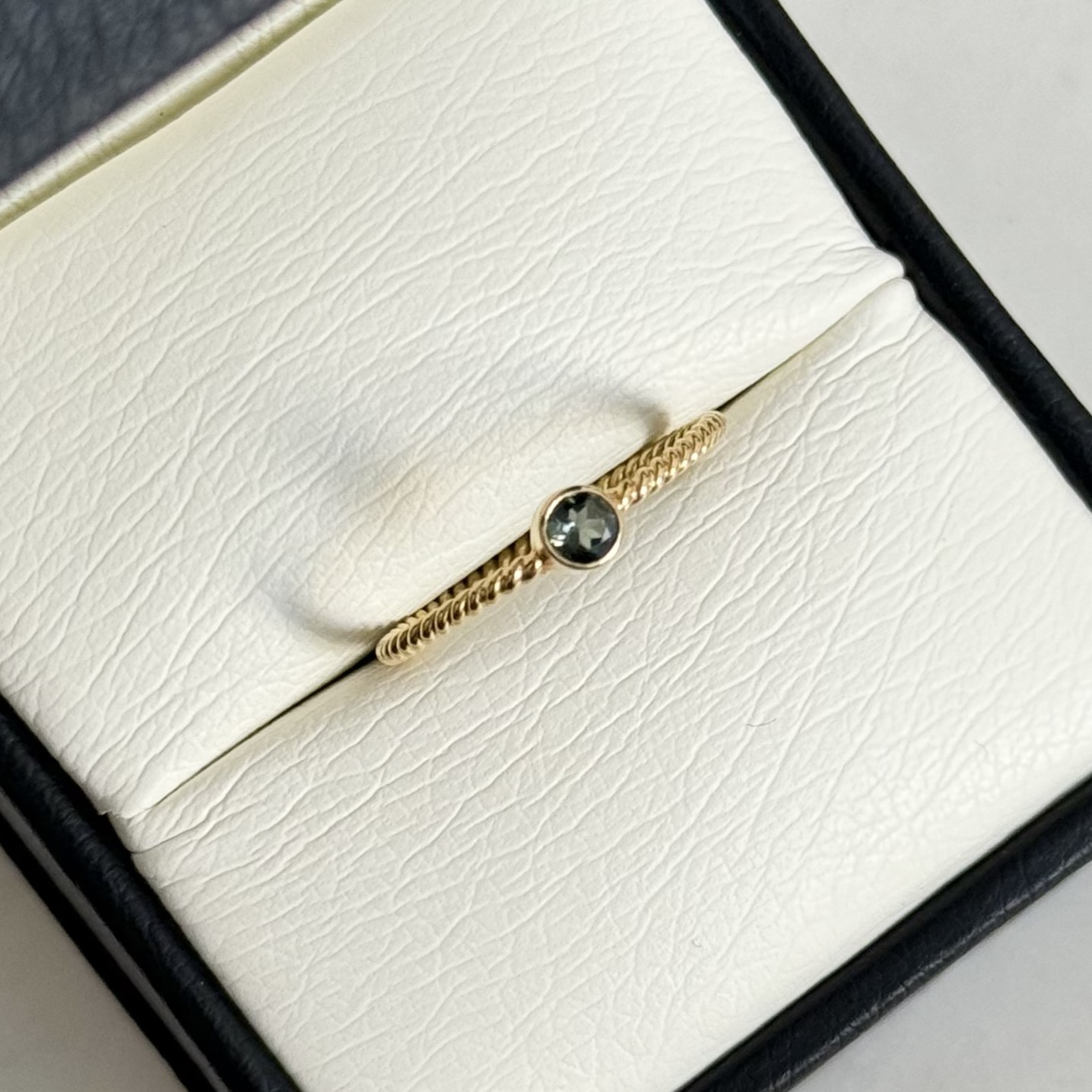 Anillo Turmalina Verdelita Oro 18kt