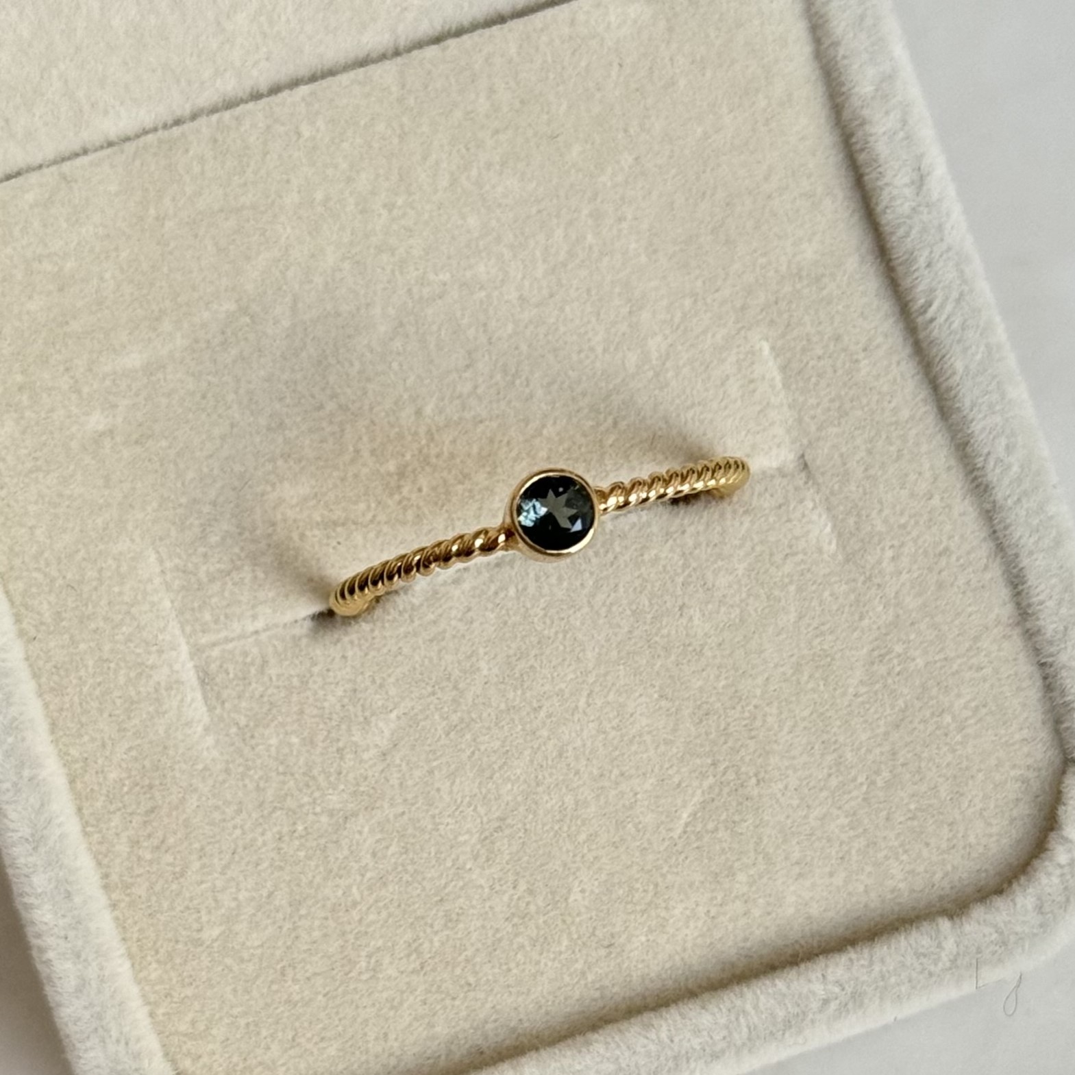 Anillo Turmalina Verdelita Oro 18kt