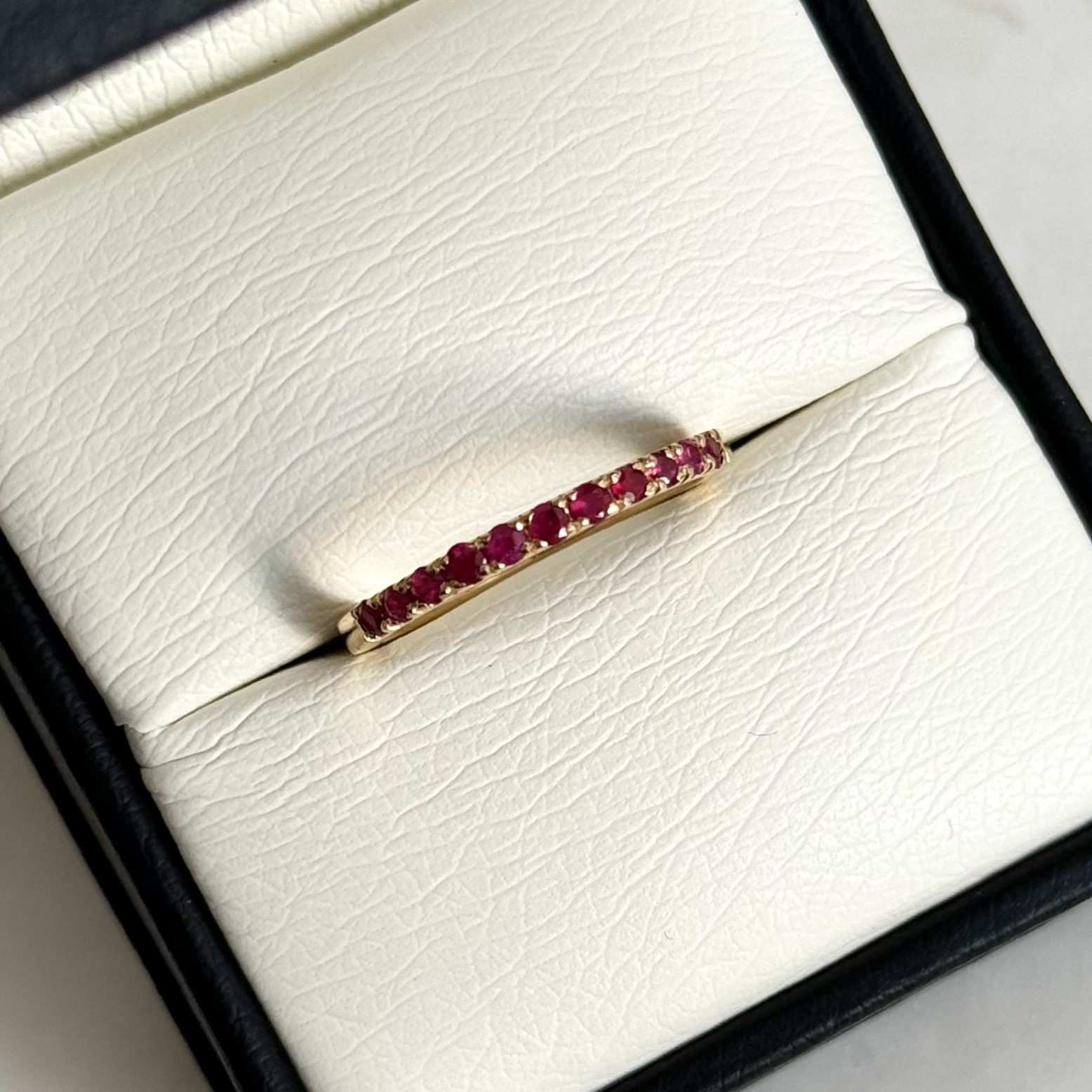 Anillo Rivier Rubí Oro 18kt