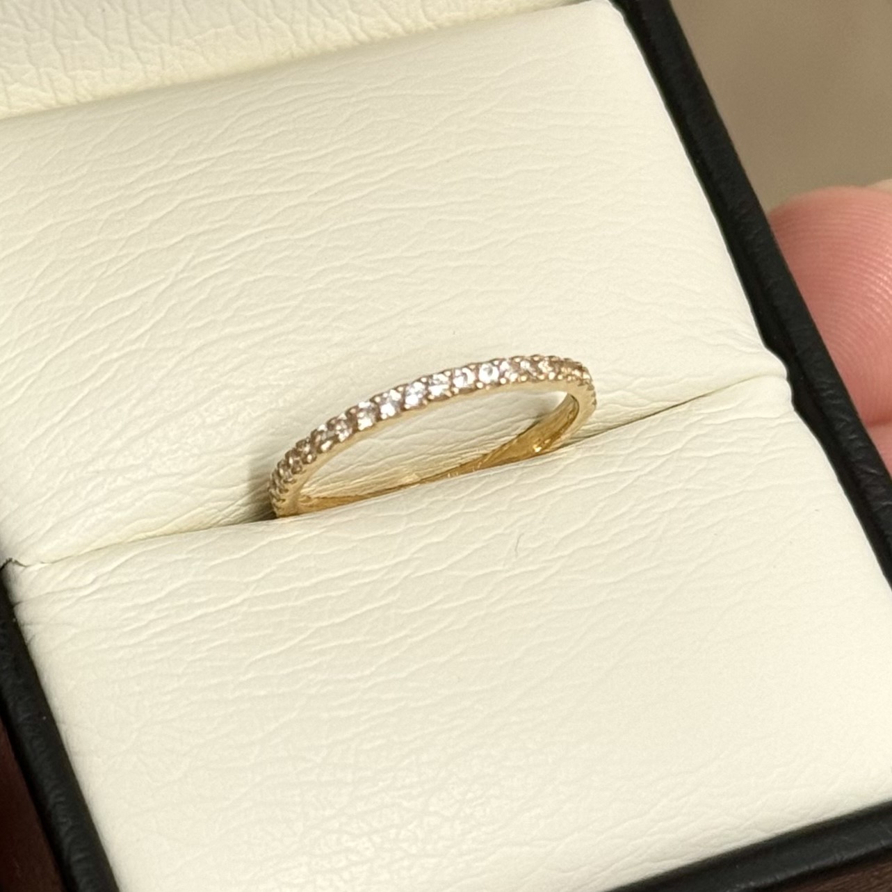 Anillo Rivier Zafiros Blancos Oro 18kt