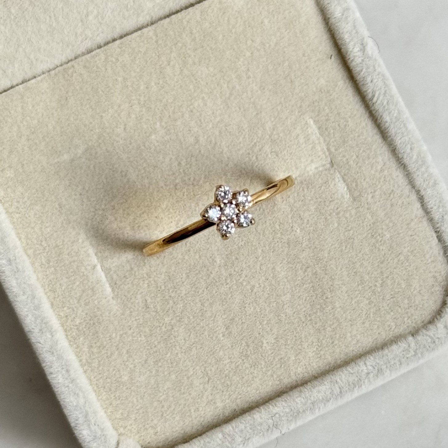 Anillo Roseta Diamantes Oro 18kt