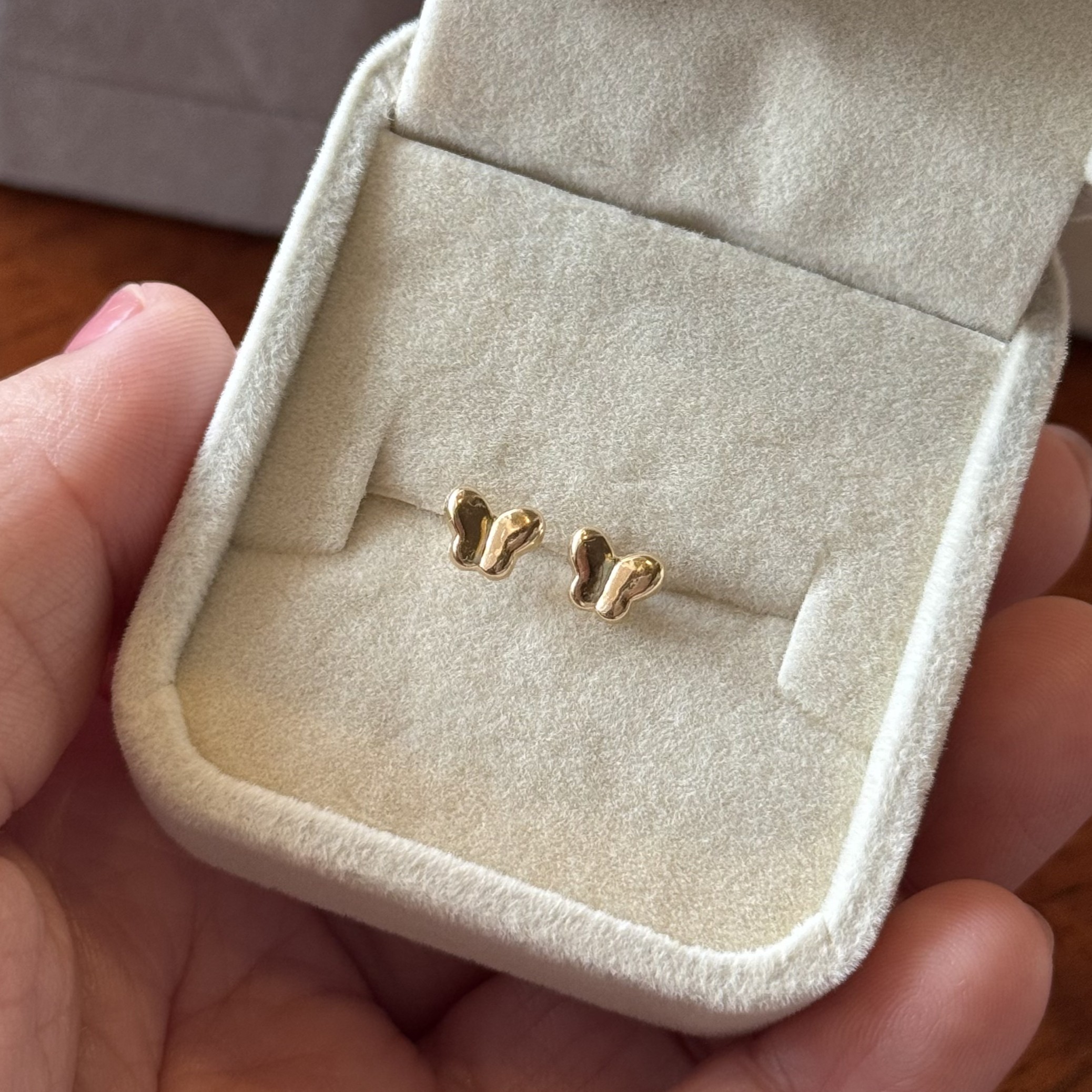 Aretes Mariposa Oro 18kt