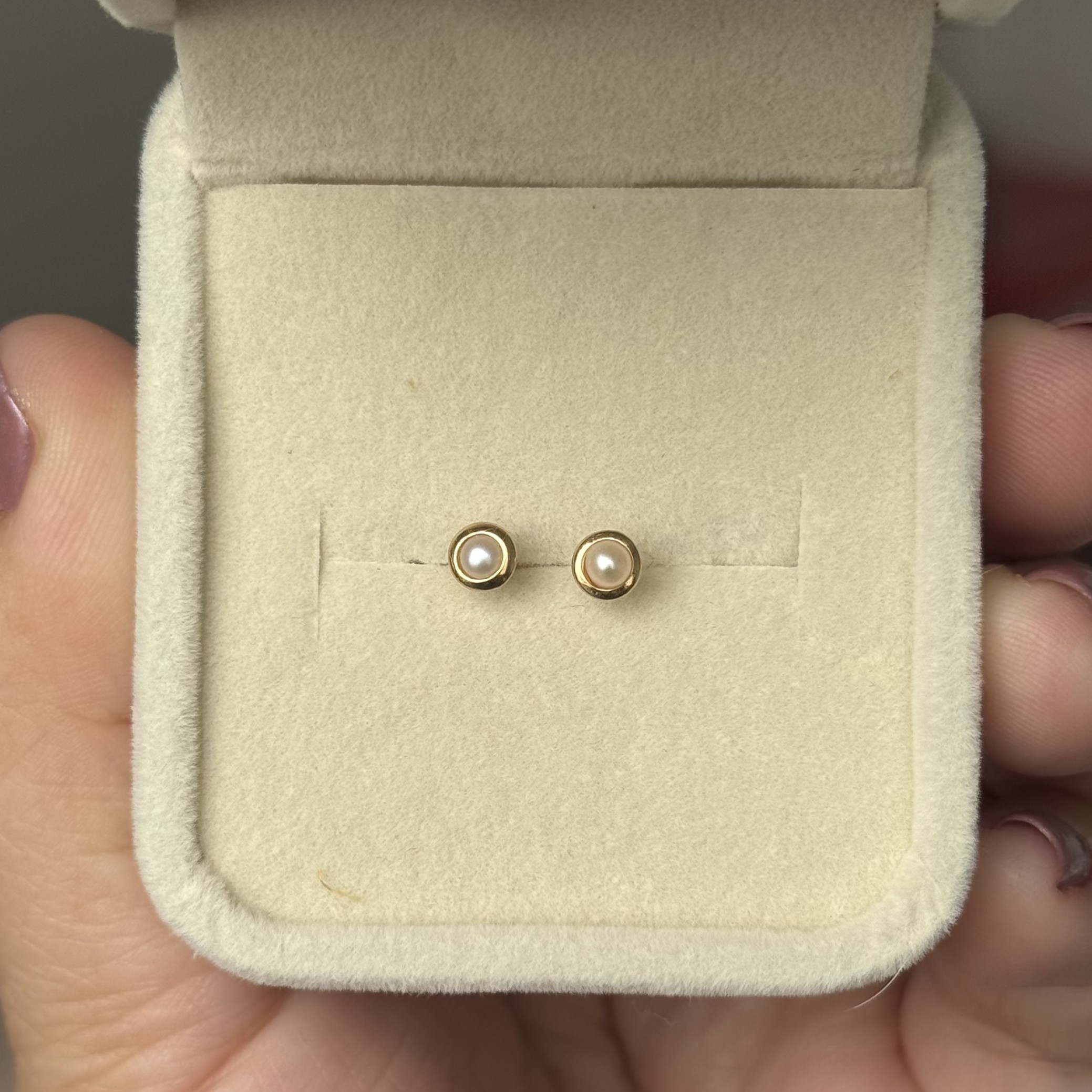 Aretes Perlita Oro 18kt
