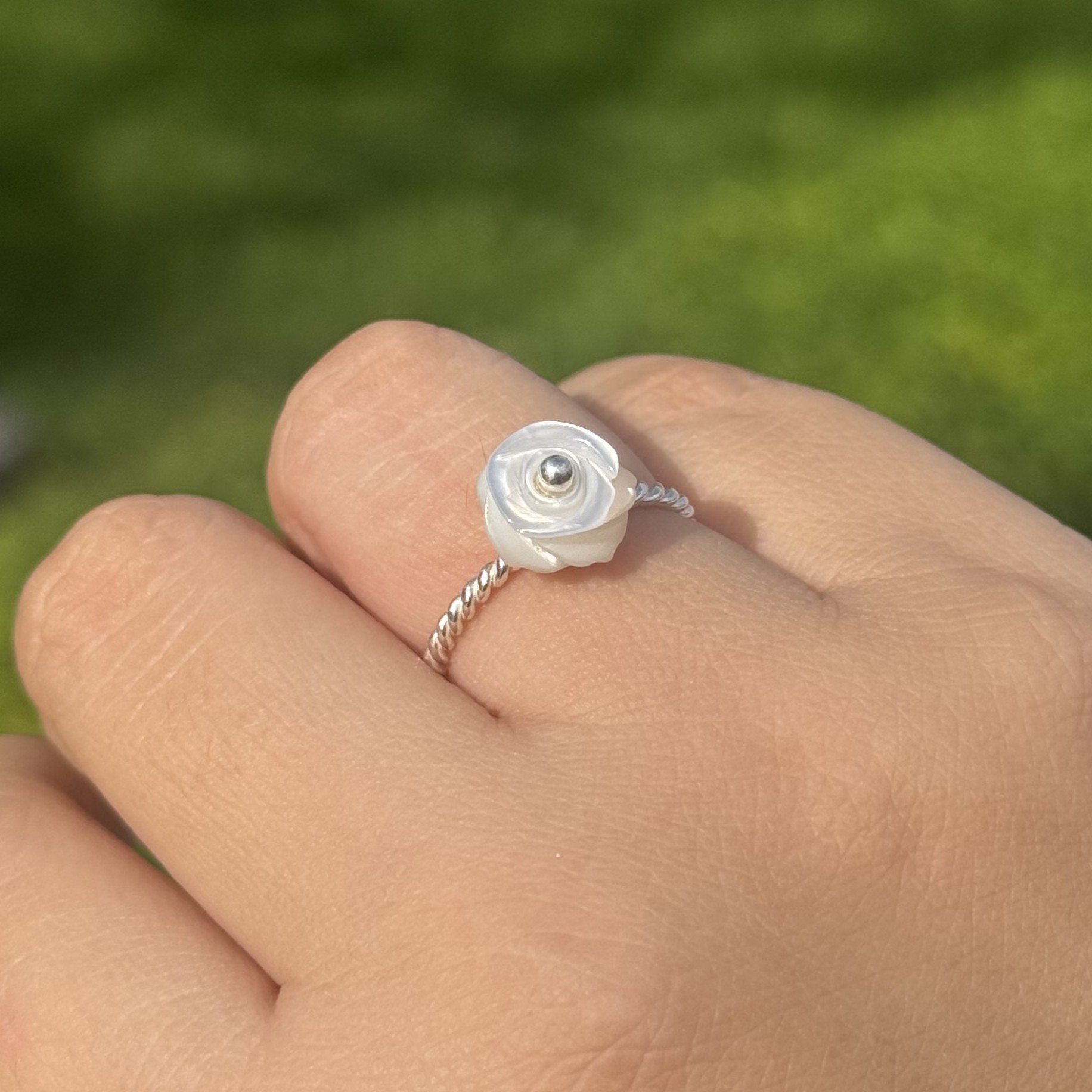 Anillo Flor Nácar