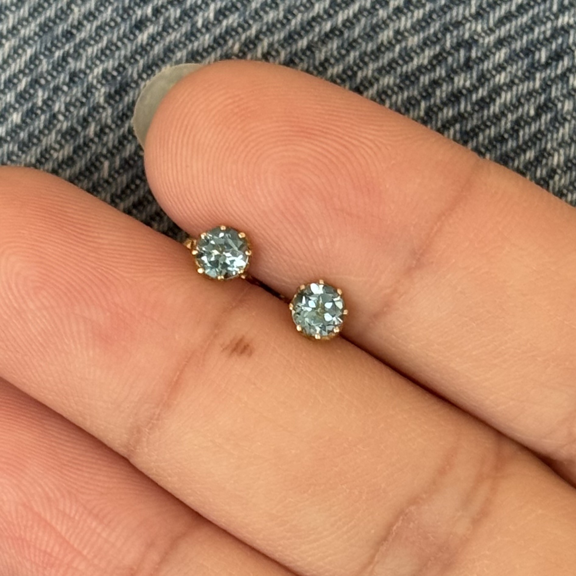 Aretes Crown Topacio Oro 18kt