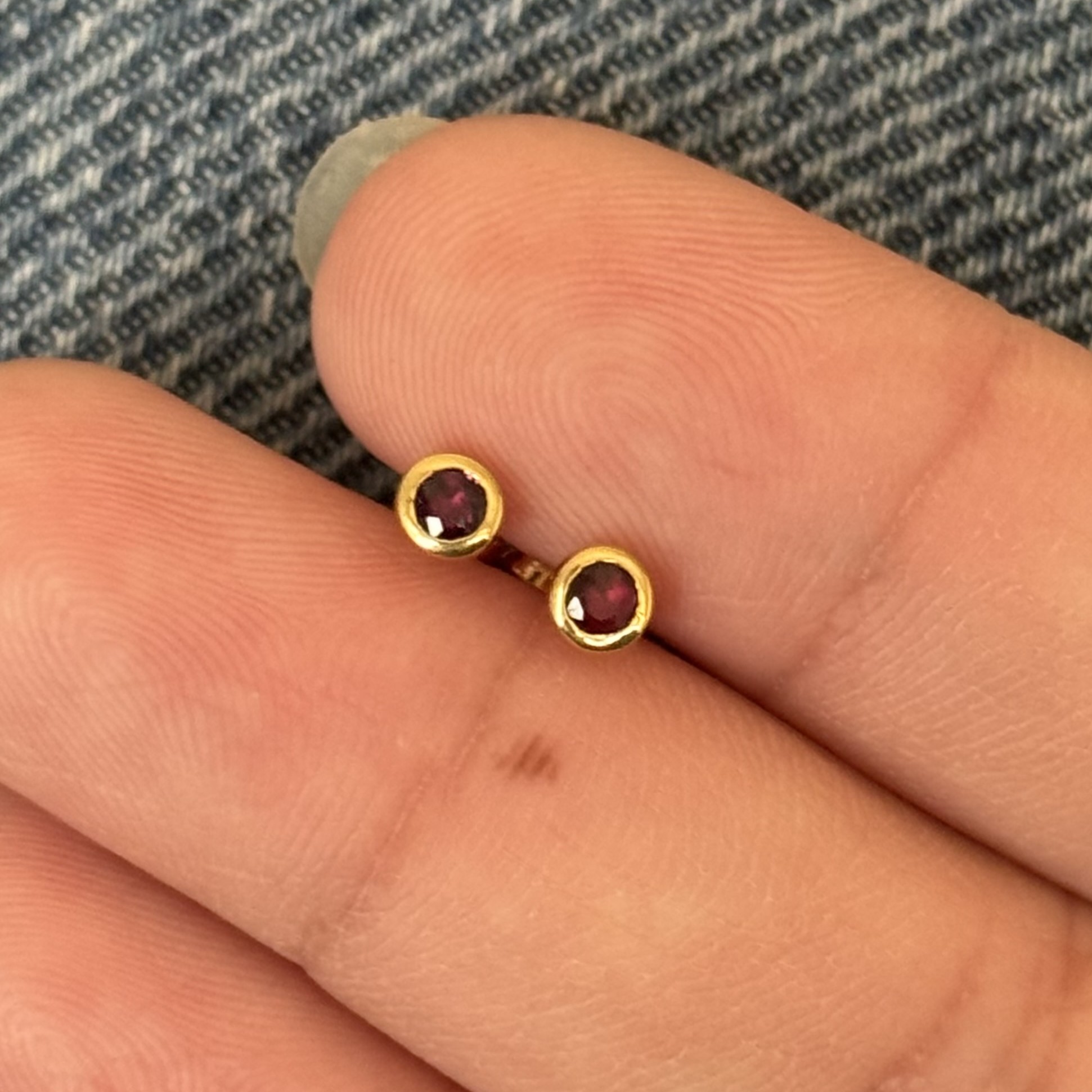 Aretes Rubí Oro 18kt